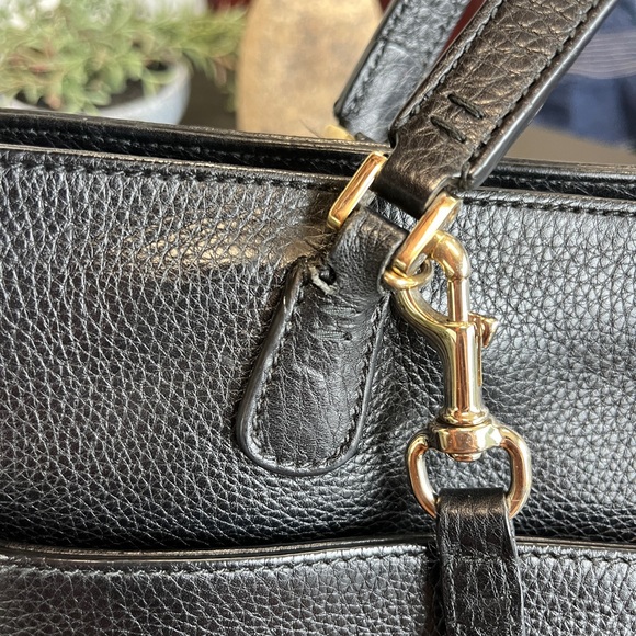 Gucci Black Leather Shoulder Bag - Picture 13 of 15